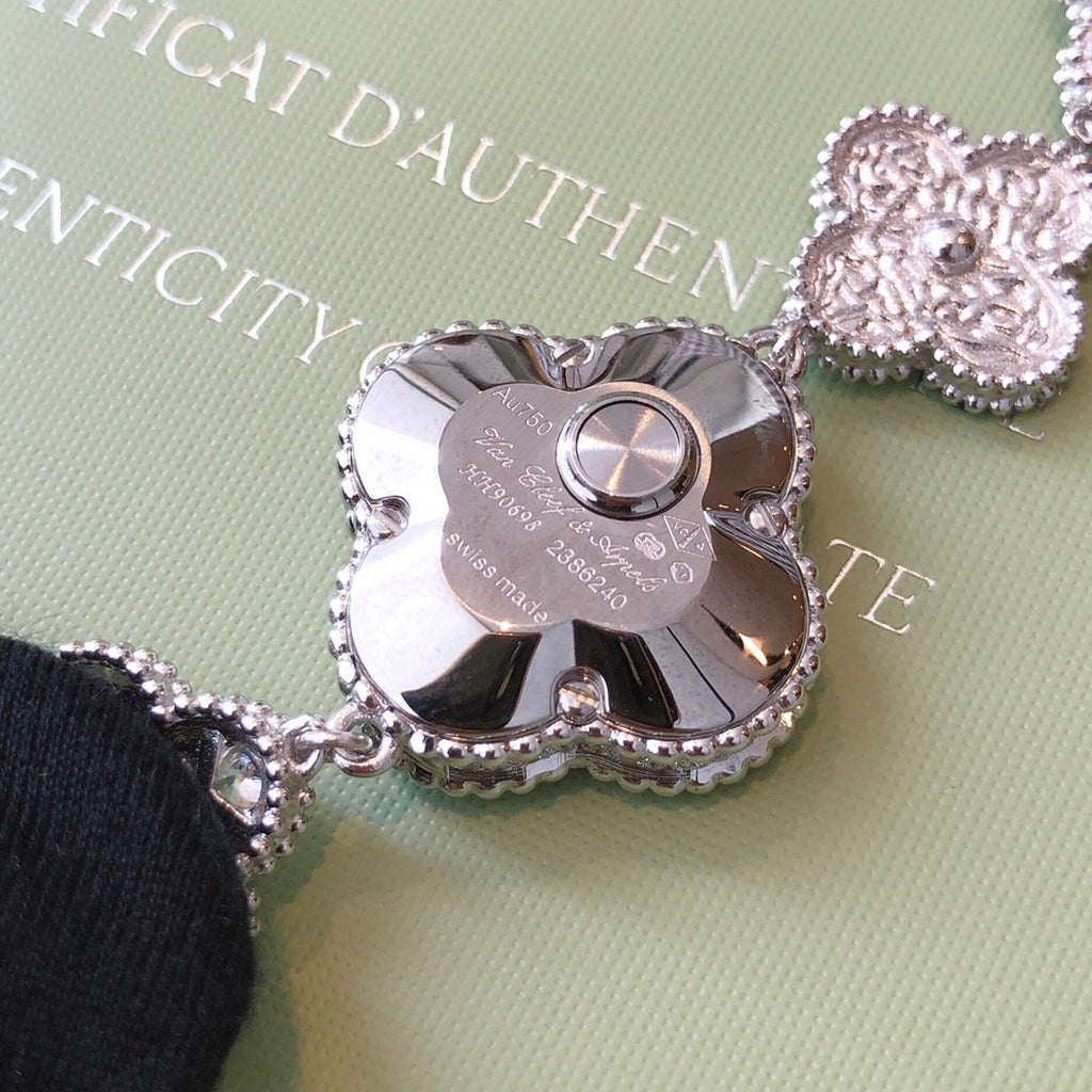 VAN CLEEF & ARPELS SWEET ALHAMBRA ONYX SILVER WHITE MOP