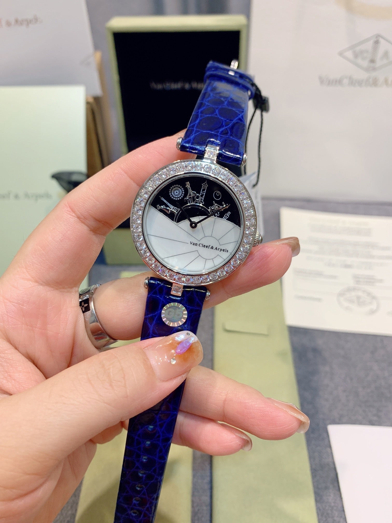 VAN CLEEF & ARPELS LADY ARPELS WATCHS SILVER DIAMOND PAVED